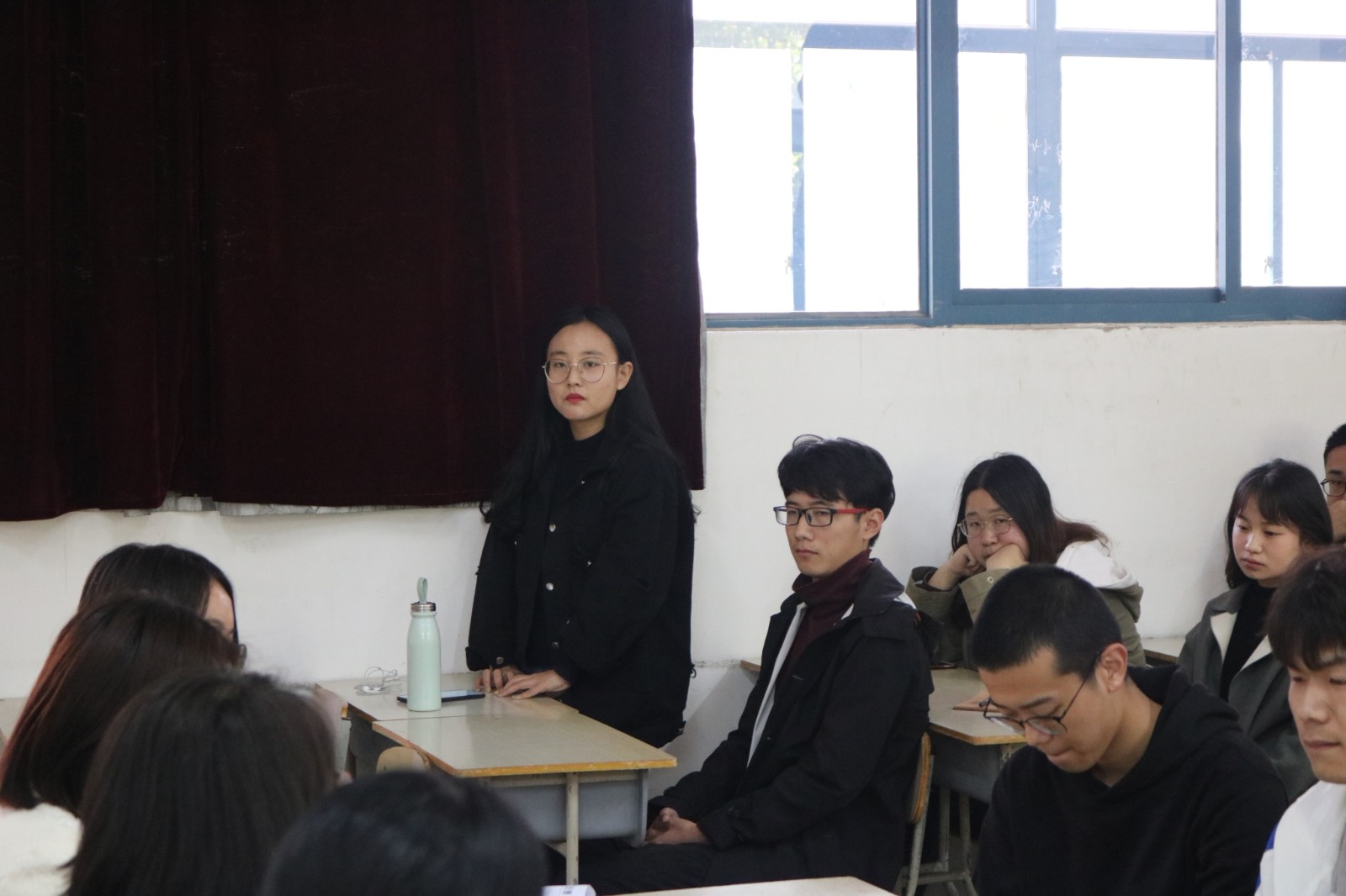 文法系2018-2019-2学期师生座谈会顺利召开照片 (3)_看图王.jpg 文法系2018-2019-2学期师生座谈会顺利召开照片 (3)_看图王.jpg